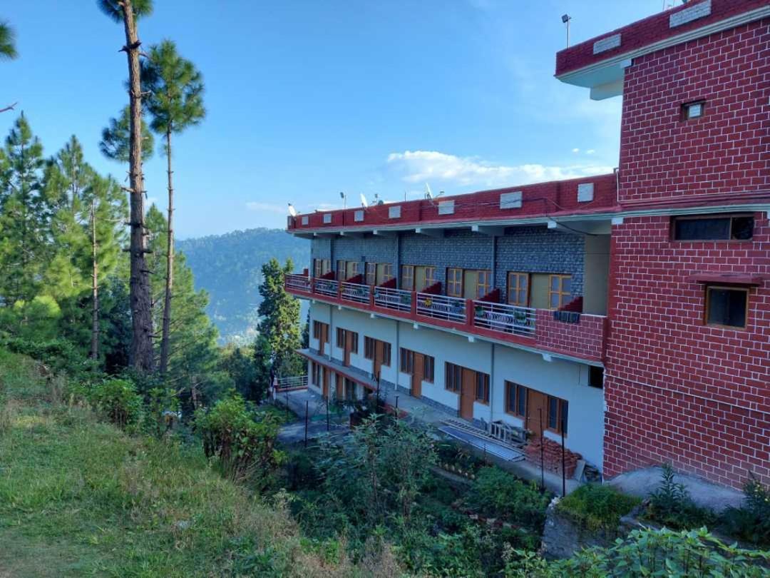 Hotel The Ranikhet Continental Extérieur photo